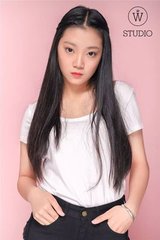久久国内偷拍_: 对立双方的观点，未来会给予怎样的启示？